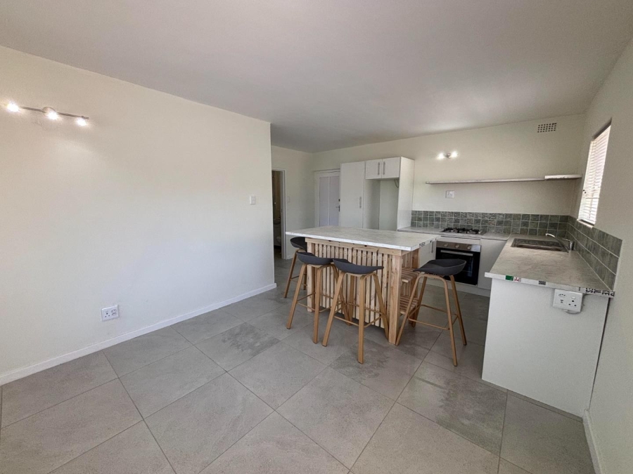 To Let 1 Bedroom Property for Rent in Northcliff Western Cape